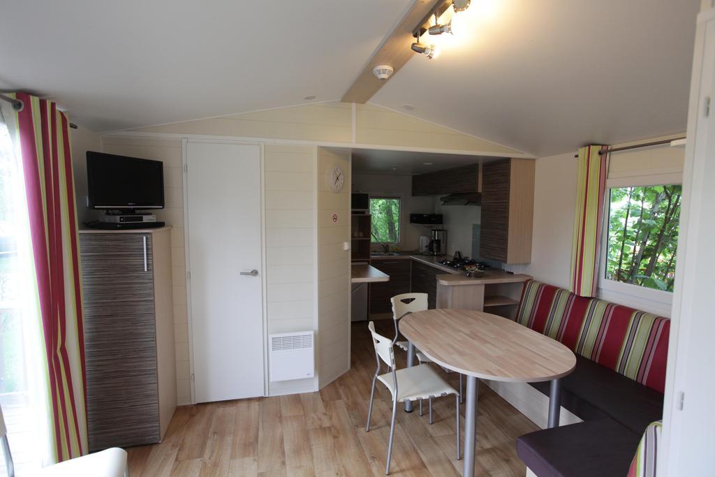Camping Oase Praha Otel Zlatníky Oda fotoğraf