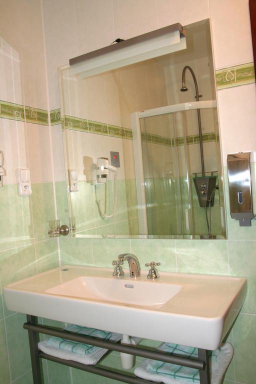 Camping Oase Praha Otel Zlatníky Oda fotoğraf